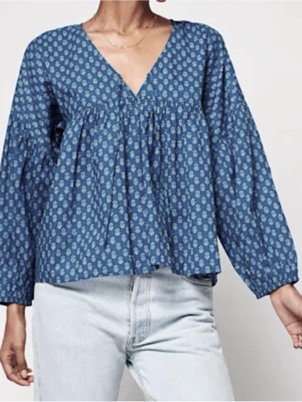 Faherty Large Lyla Blue Floral V-Neck Long Sleeve Peasant Blouse Top
